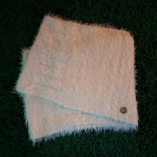 Fat face eyelash snood - eyelash,