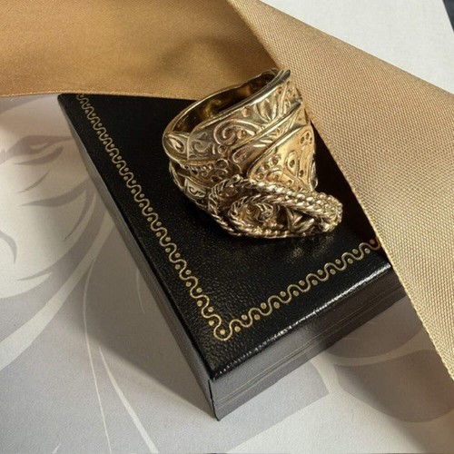9ct gold saddle ring solid - 9ct,
