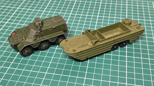 Vintage dinky toys - 2x,