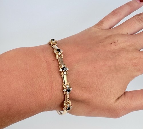 9ct gold sapphire - sapphire, clear