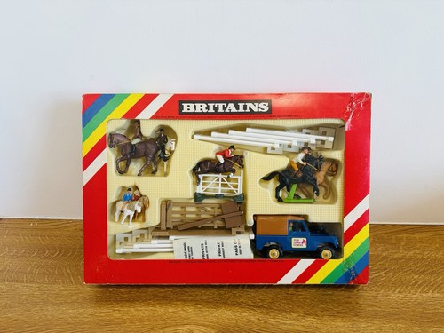 Britains 7177 pine lodge - pine,