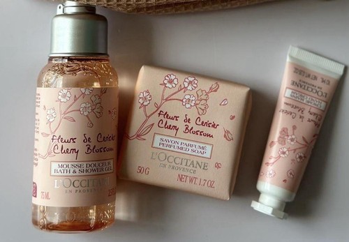 Occitane cherry blossom body - cherry,