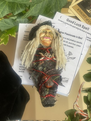 Spirit doll witch a bag - in,