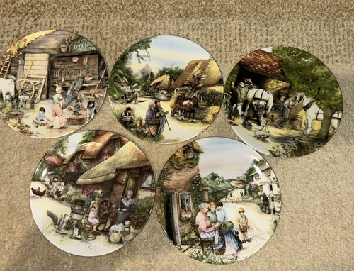 Royal doulton collector plates - royal,