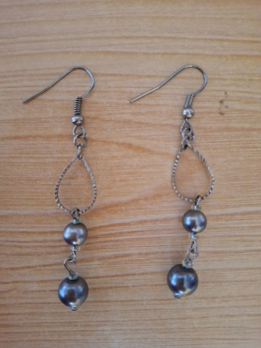 Handmade earring with glass