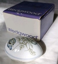 Vintage boxed Wedgwood Glen