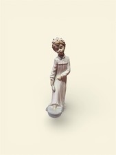Lladro Nao Girl In Nightgown