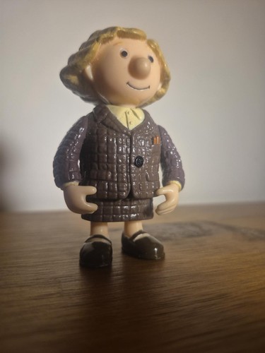 Postman pat sylvia - dr,