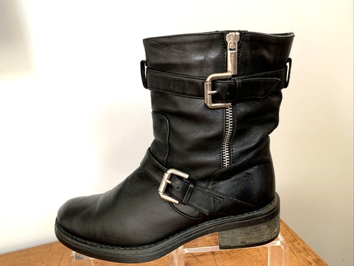 Aquatalia russell bromley - &,