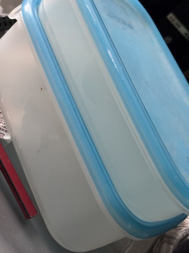 Rubbermaid box 3inch - 2x,