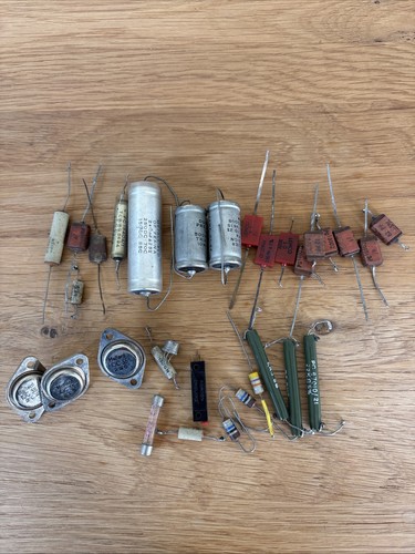 Vintage radio capacitors - radio, /