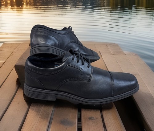 Rockport men size m - 8,