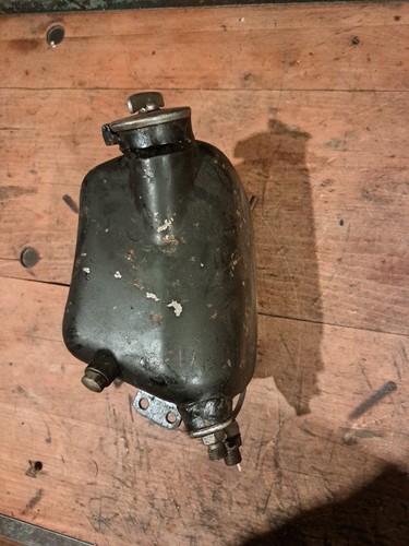 Norton oil tank - oil,
