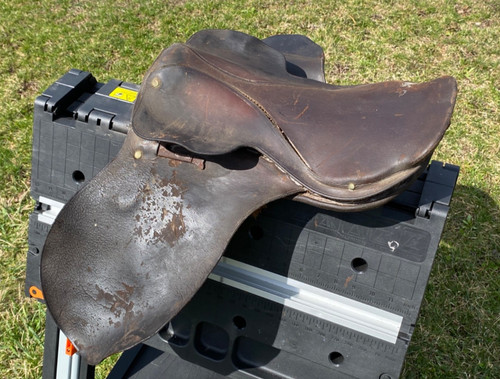 Antique horse english saddle - antique,