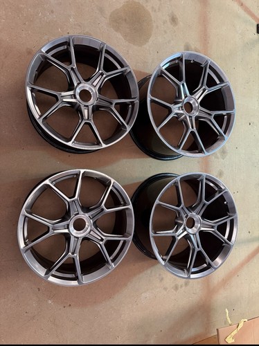 Porsche 911 992 - alloys, x4
