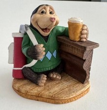 DOVERDALE DESIGNS THE 19th HOLE DM36 MOLE