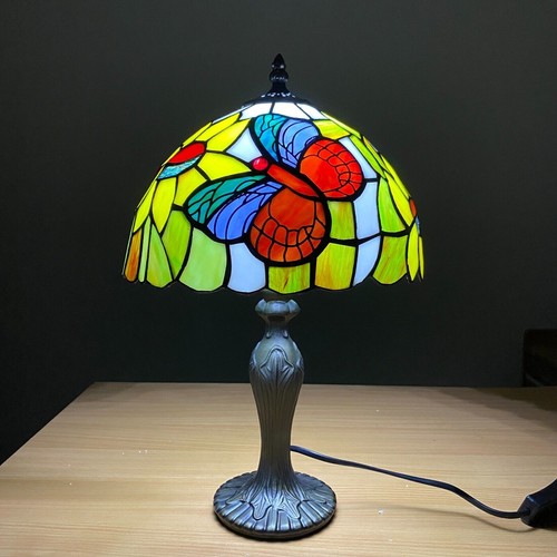Tiffany style table lamp - table,