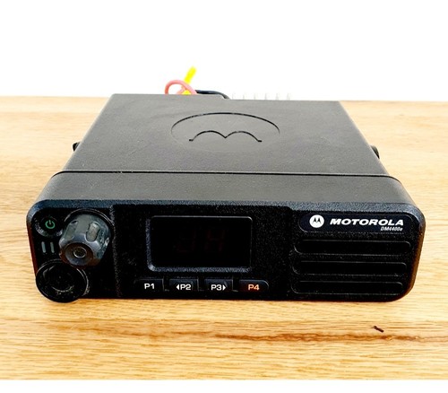 Motorola dm4400e radio - motorola,