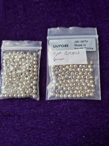 Silver coloured brass faceted - silver,