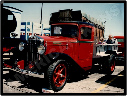 1933 diamond trucks new - t,