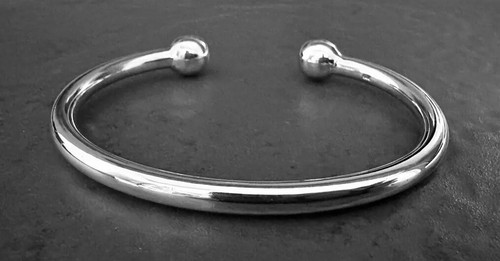 Solid 925 sterling silver - solid,