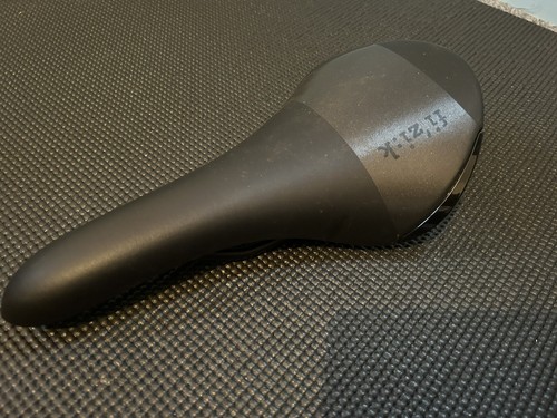 Fizik aliante saddle black - fizik,