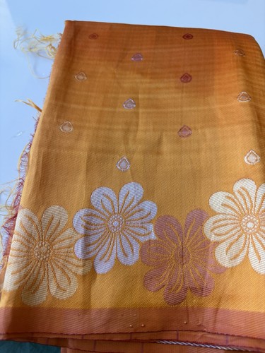 Border less saree - less,