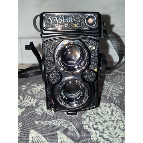 Yashica mat 124 - g, tlr
