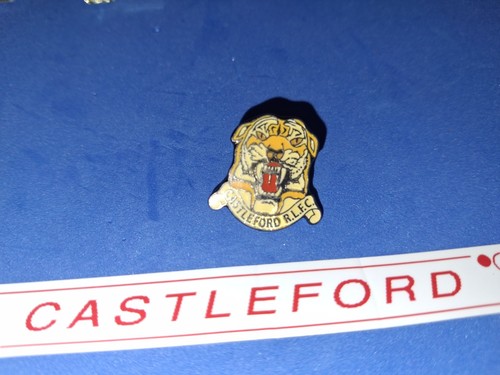Castleford tigers rlfc pin - rlfc,