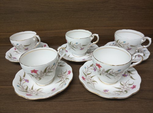 Five paragon cups - cups, and