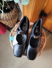 New De Bella specialist Wide Fit Real Leather  This Season's Mary Jane 9