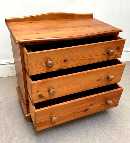 Lovely vintage serpentine pine - lovely,