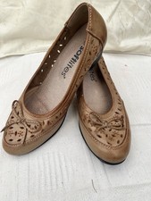 Comfy Leather Ladies Shoes Size 5 Softlites Small Heal