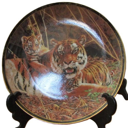 Tiger and cubs plate careful - and,
