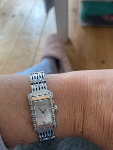 Gucci watch women used - watch,