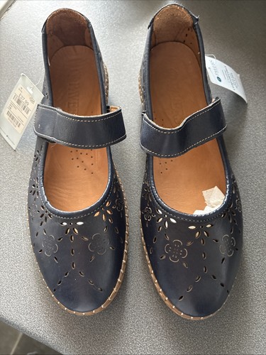 Bnwt ladies navy leather - ladies,