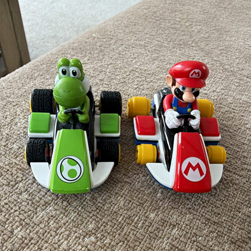 Mario kart yoshi - mario,