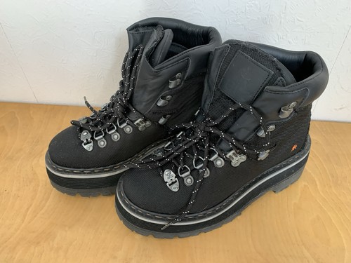 The art company boots size - the,