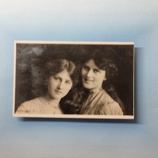 Edwardian Actress Sisters Postcard C1905 Phyliss & Zena Dare Milton Glossite