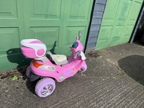 Girls electric ride scooter - electric, on