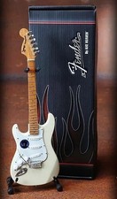 Jimi Hendrix - Axe Heaven Jimi Hendrix Fender Stratocaster - Left Handed Cream R