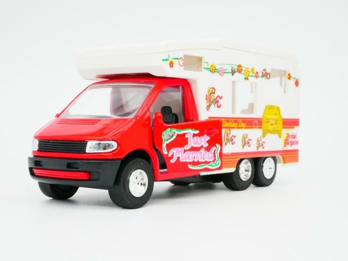 Wheel red summer camper - ,