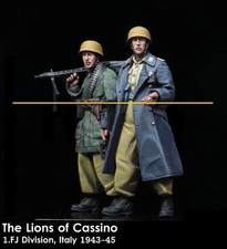 1/35 SCALE GERMAN WW2 RESIN FIGURES, MODEL KIT, 2 SOLDIERS, UNPAINTED NEW