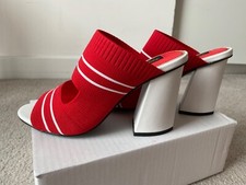 New summer shoes Juicy Couture, size 5