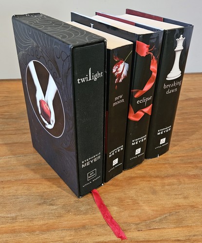 The twilight saga - twilight, 4
