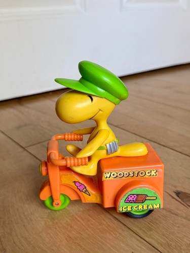 Vintage woodstock snoopy - vintage,