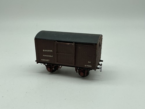 B4937 kit built brown - kit,