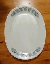 Vintage Pyrex Chelsea Oval