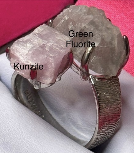 Gorgeous green fluorite - green,