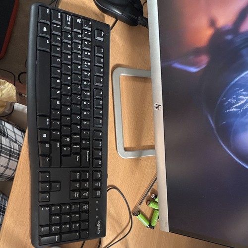 Logitech wired full - wired, full-size